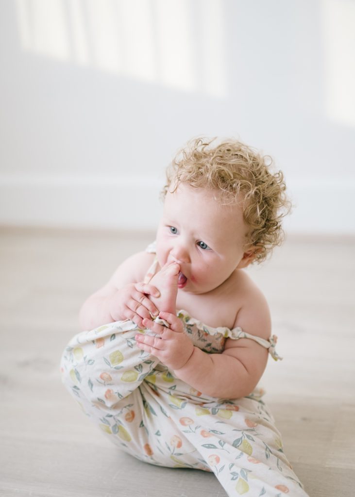 katie ballantine photography. frederick baby photographer.  baby in natural light studio. milestone session