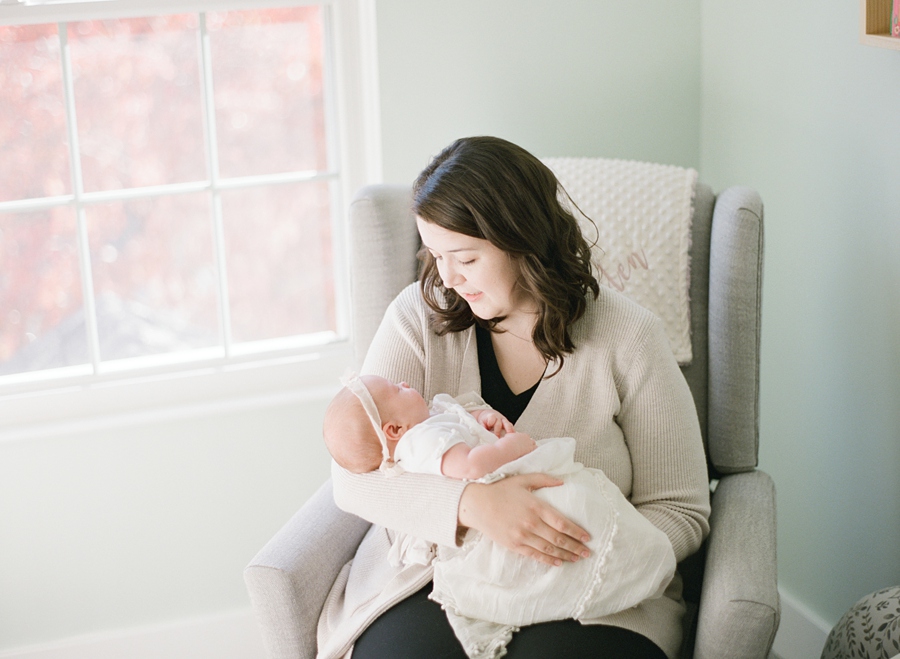Katie Ballantine Photography. frederick newborn photographer. in home newborn lifestyle session.  new market baby photographer.