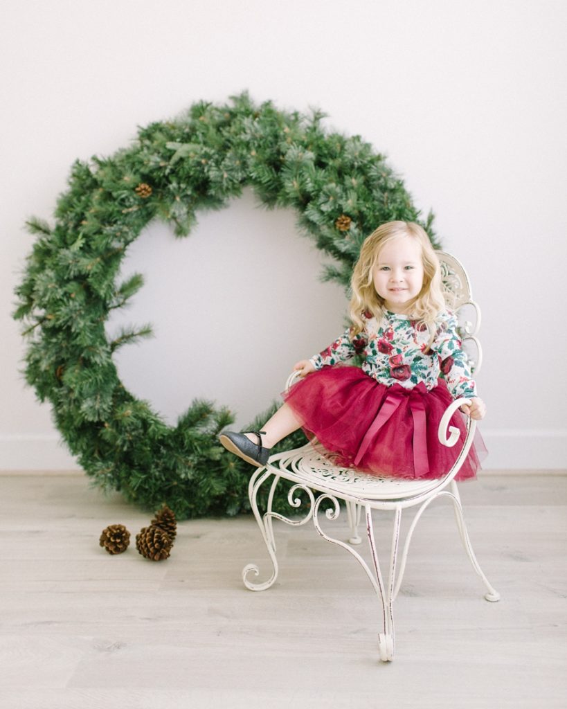 katie ballantine photography. baby and child photographer.  frederick baby photographer.  christmas wreath session