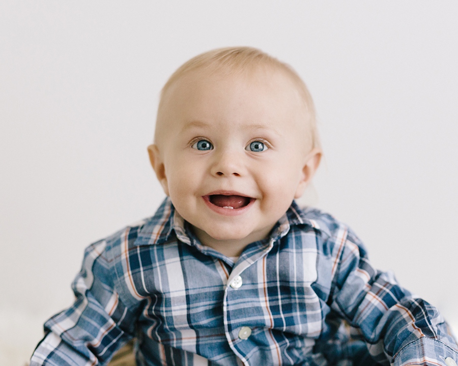 Katie Ballantine Photography, Frederick Maryland Baby Photographer.  Cake smash studio session.  