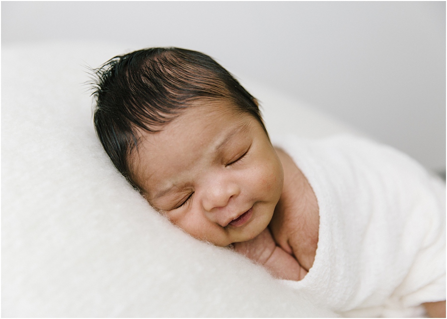 Katie Ballantine Photography. Frederick Maryland Newborn Photographer.  Studio Newborn Photography.  Natural Baby Photographer.  New Market newborn photographer.