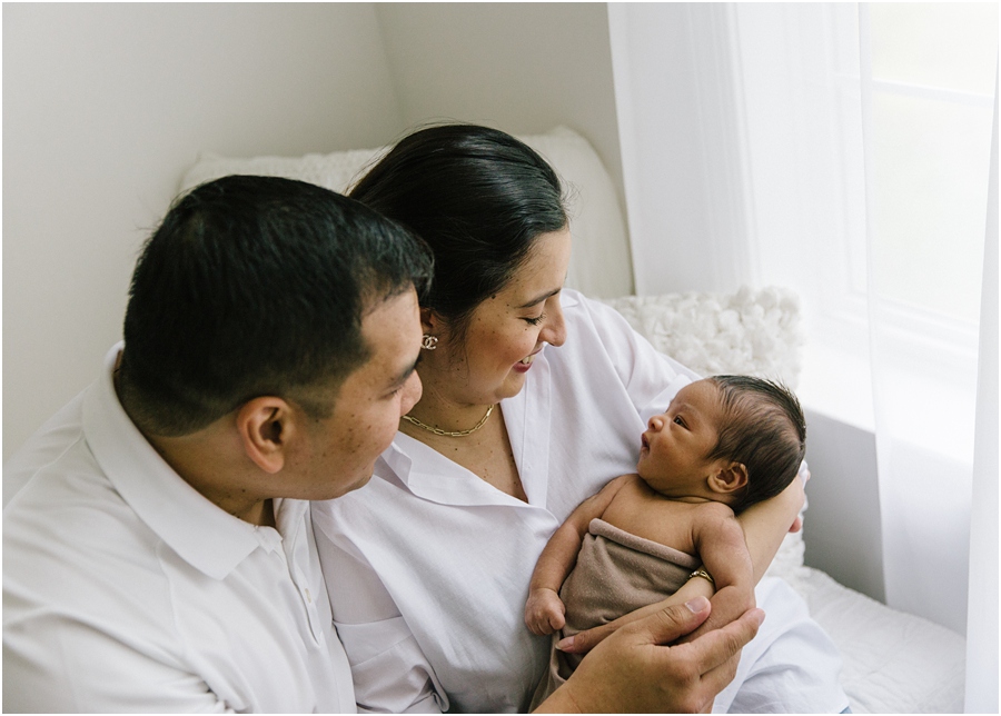 Katie Ballantine Photography. Frederick Maryland Newborn Photographer.  Studio Newborn Photography.  Natural Baby Photographer.  New Market newborn photographer.