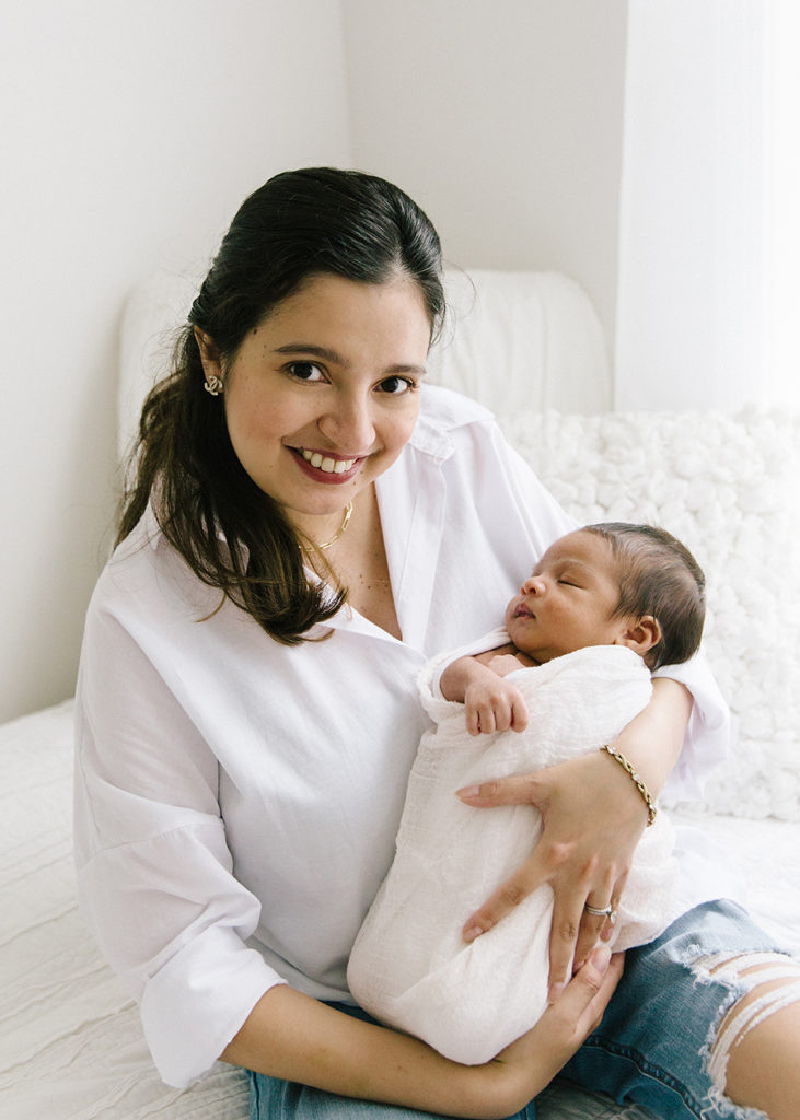 Katie Ballantine Photography. Frederick Maryland Newborn Photographer.  Studio Newborn Photography.  Natural Baby Photographer.  New Market newborn photographer.