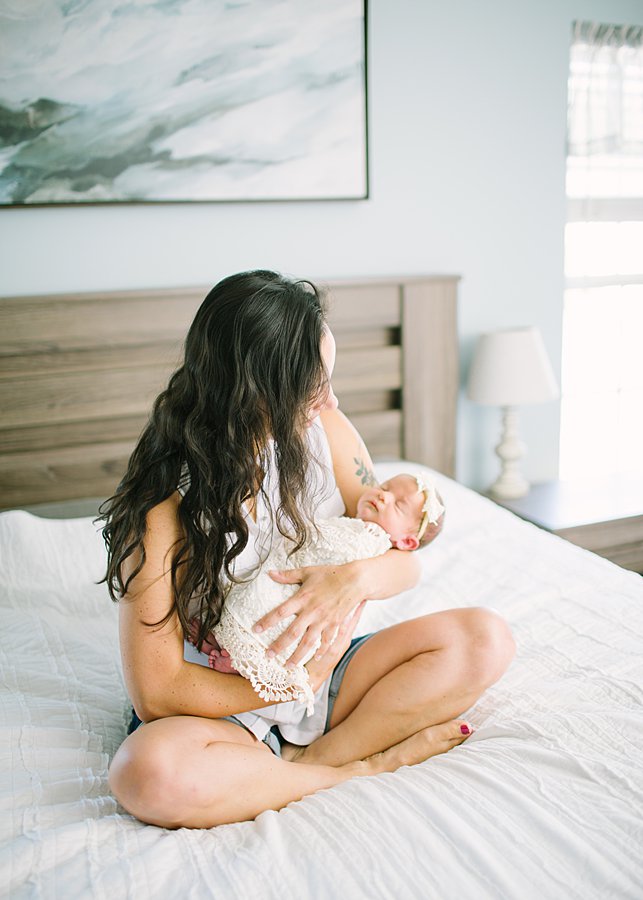 Katie Ballantine Photography. Frederick, Maryland newborn photographer. New Market newborn photographer. In home newborn photography.