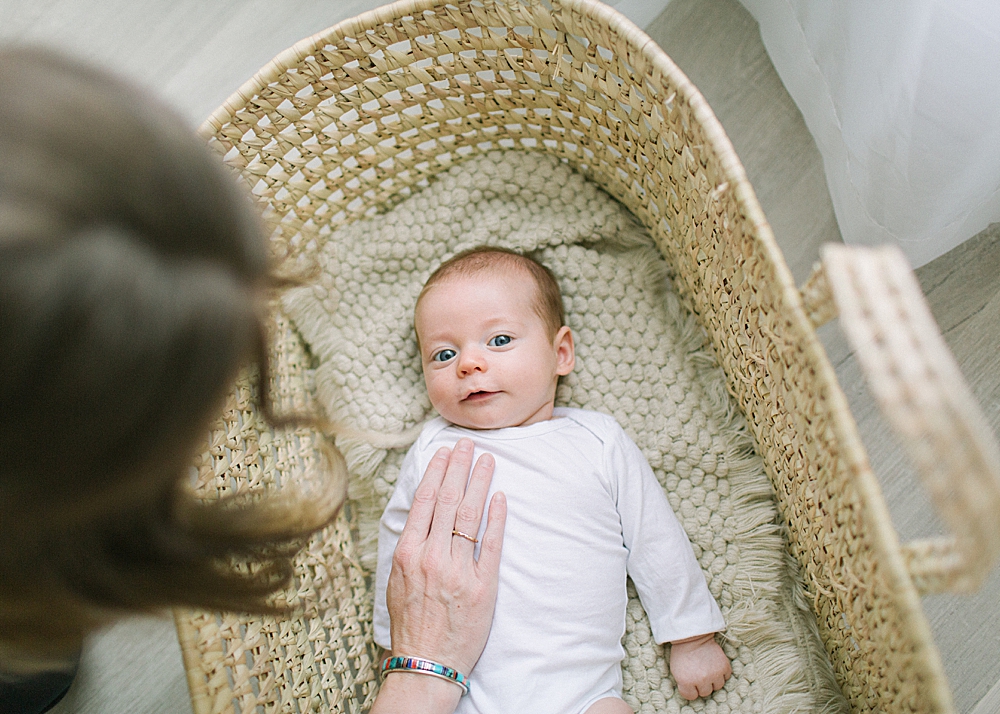 Katie Ballantine Photography. Frederick Maryland Newborn photographer. New Market newborn photographer. frederick in home and studio baby photography. organic newborn photography