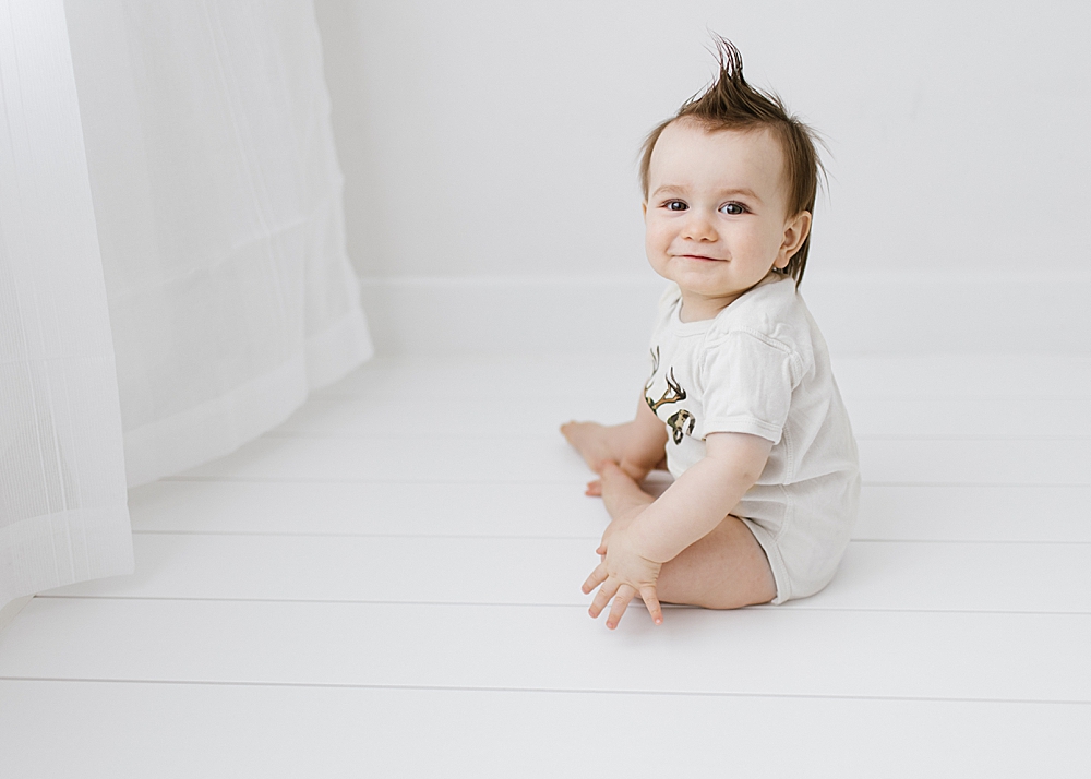 katie ballantine Photography. New Market Maryland baby photographer. New Market child photographer. all white studio in frederick maryland. timeless baby portraits frederick maryland. baby milestone photography.