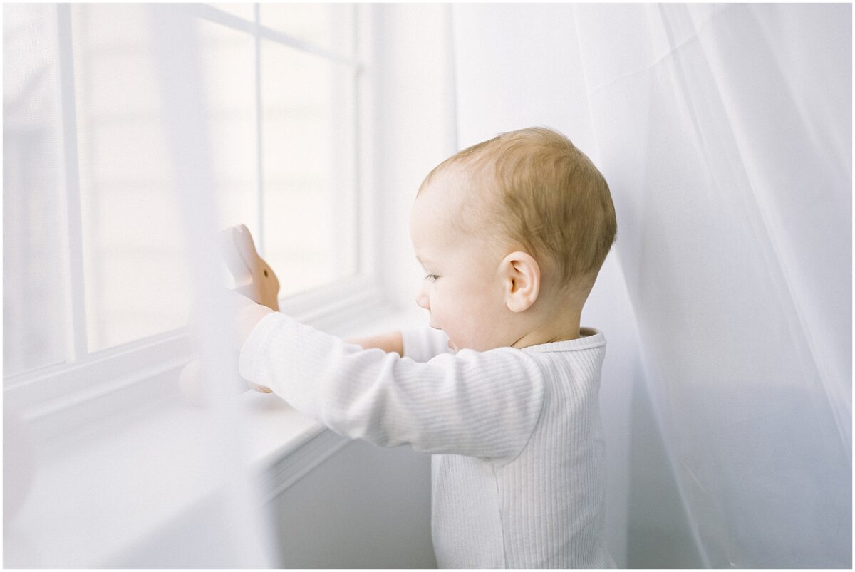 Frederick indoor studio. Frederick baby studio. New Market newborn studio. New market baby studio. Warm winter indoor session in Frederick.  Cozy indoor sessions in New Market.  Katie Ballantine Photography. New Market baby photographer. New Market child photographer. New market newborn photographer. Frederick newborn photographer