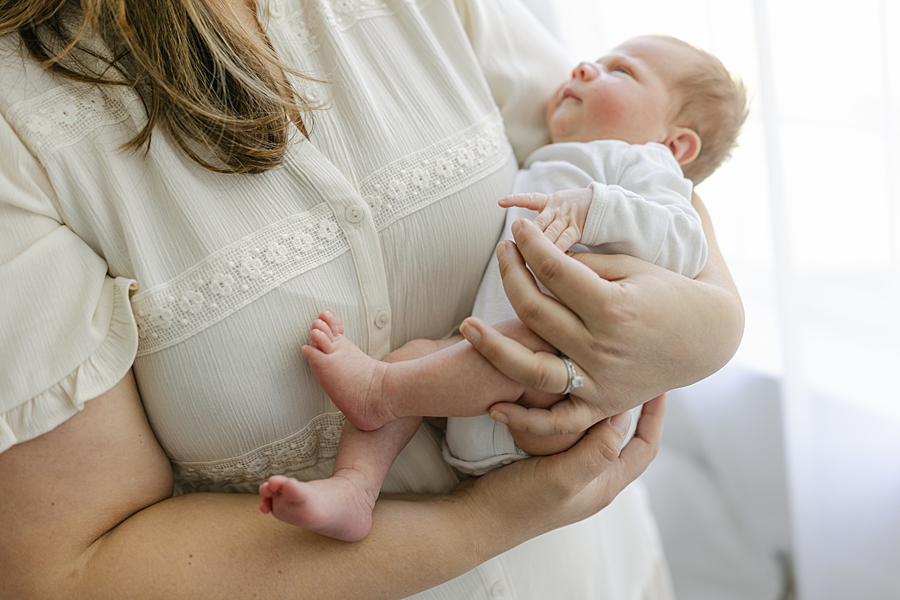 katie ballantine photography. new market maryland newborn photographer. frederick maryland newborn photographer. frederick baby photographer. best frederick baby photographer. best new market newborn photographer. organic newborn photography. natural posing newborn photography