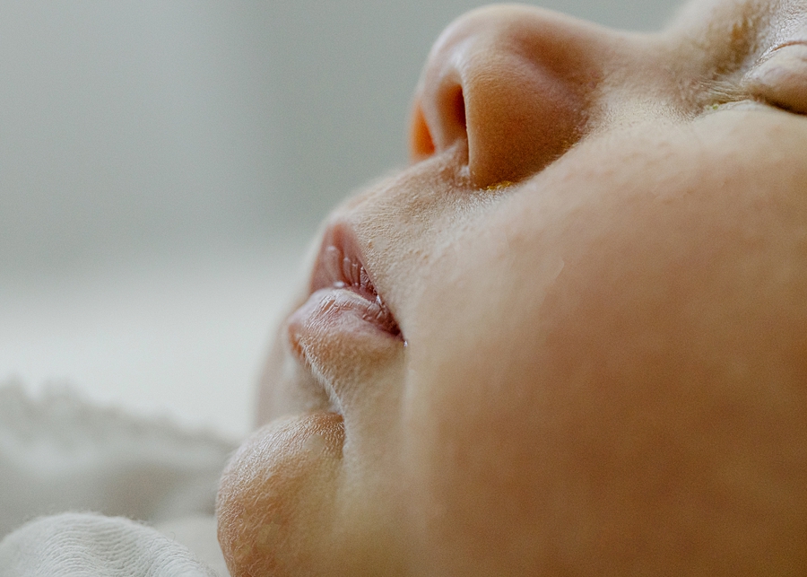 katie ballantine photography. new market maryland newborn photographer. frederick maryland newborn photographer. frederick baby photographer. best frederick baby photographer. best new market newborn photographer. organic newborn photography. natural posing newborn photography