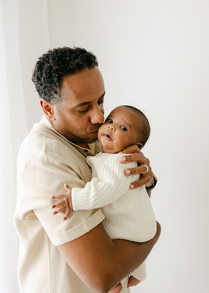 Katie Ballantine Photography. New Market Maryland Newborn photographer. Frederick newborn photographer. Frederick newborn portraits. Maryland organic newborn portraiture. new market baby photographer.