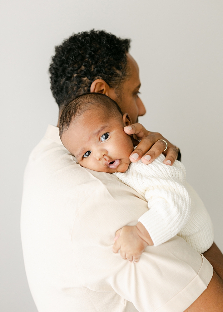 Katie Ballantine Photography. New Market Maryland Newborn photographer. Frederick newborn photographer. Frederick newborn portraits. Maryland organic newborn portraiture. new market baby photographer.