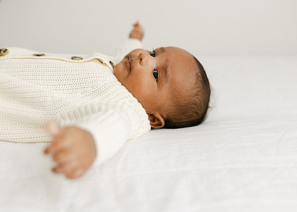 Katie Ballantine Photography. New Market Maryland Newborn photographer. Frederick newborn photographer. Frederick newborn portraits. Maryland organic newborn portraiture. new market baby photographer.