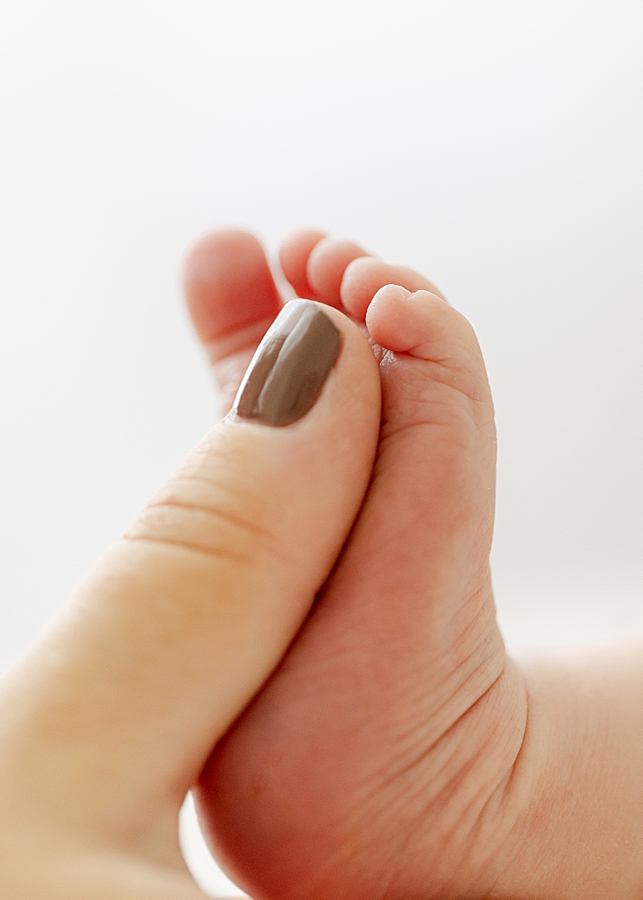 Katie Ballantine Photography. Frederick newborn photographer. New market baby photographer. New Market newborn photographer.