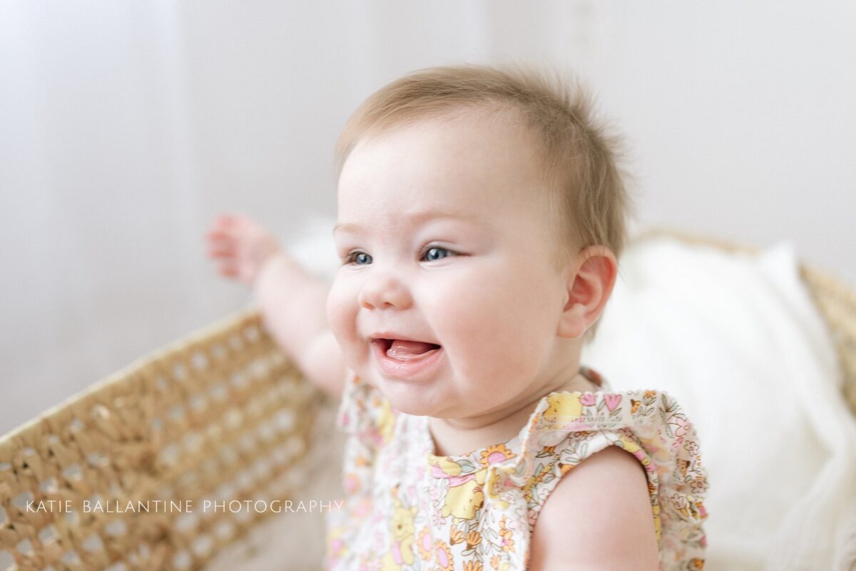 Frederick baby photographer. six month old girl photographs. New Market baby photographer. Frederick milestone photographer. Natural baby photography. Maryland baby photographer.