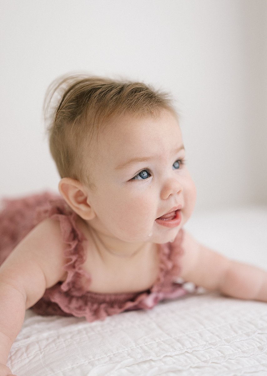 Frederick baby photographer. six month old girl photographs. New Market baby photographer. Frederick milestone photographer. Natural baby photography. Maryland baby photographer.